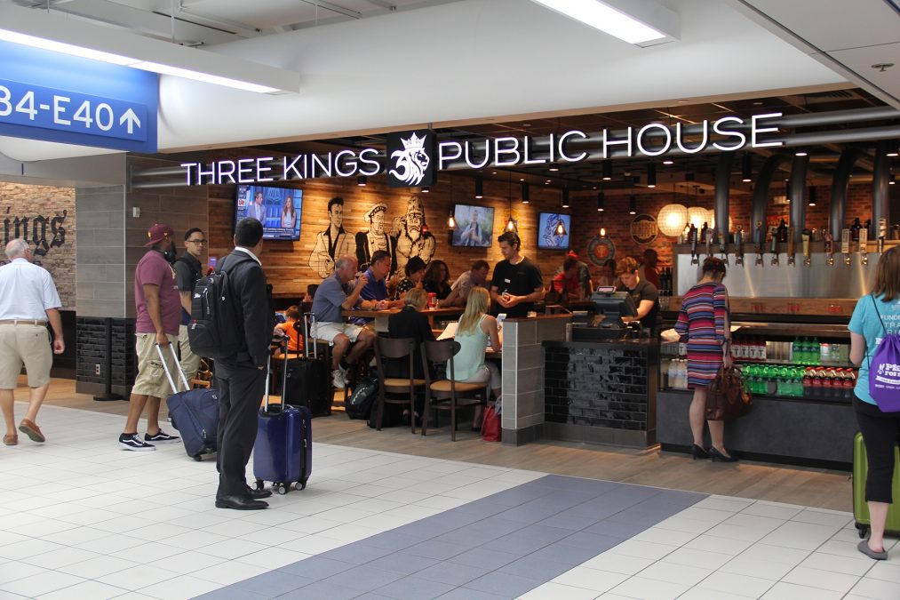 FLYSTL Three Kings Pub at STL Nominated for Best Airport Bar